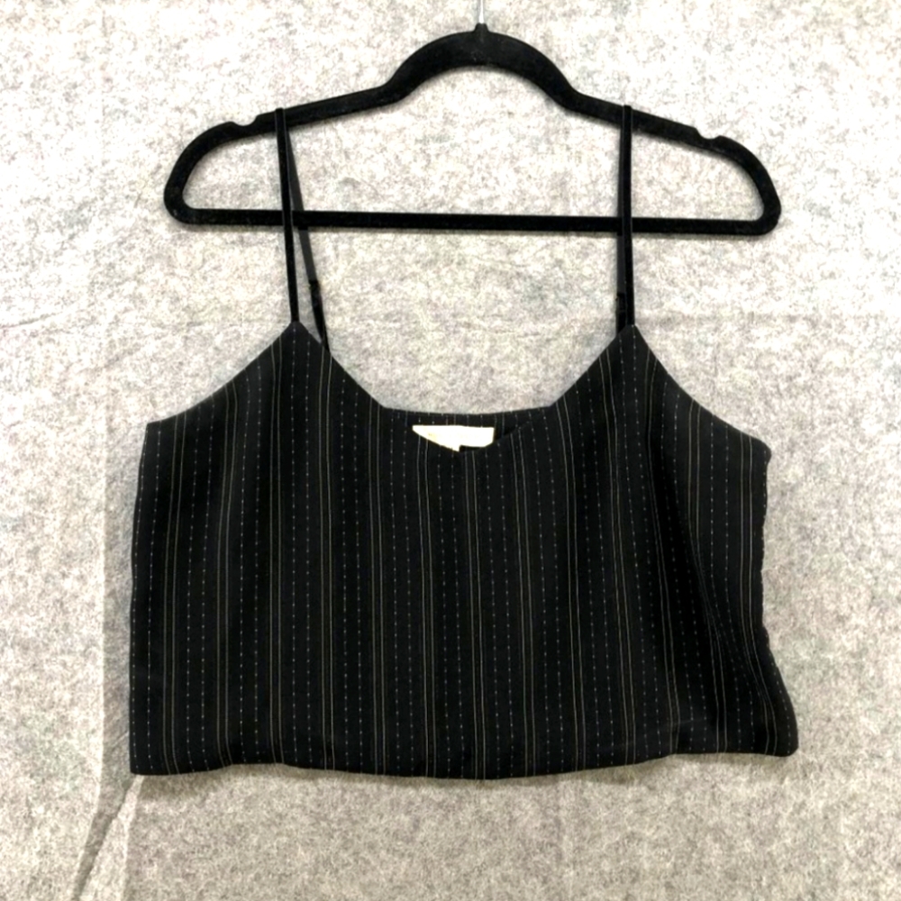 Black crop top